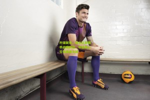 外媒聚焦，骑士队新赛季战略转型，年轻核心引领重建之路